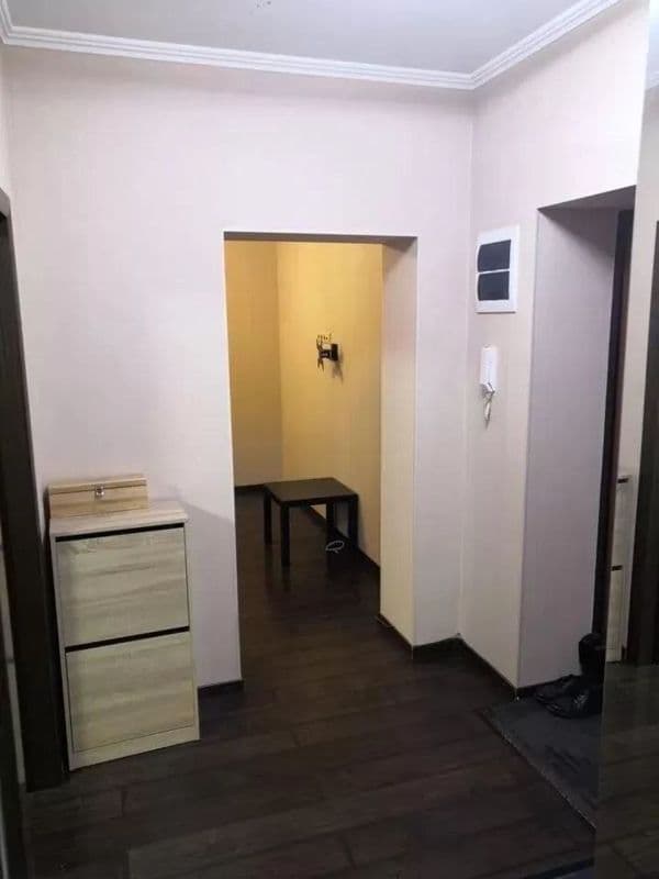 Евро 2к на Адоратского 8