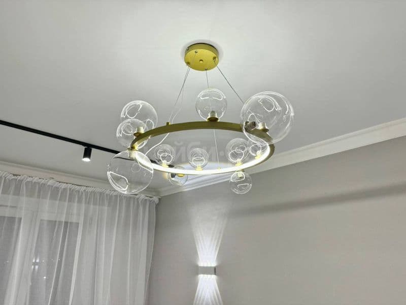 1к Комаровка 12