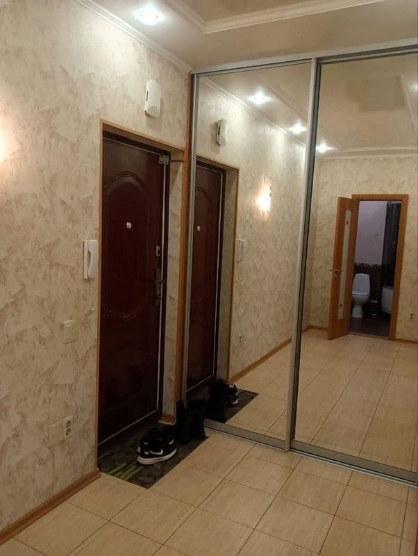 1к на Космонавтов 10