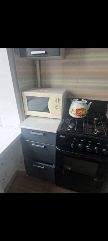 1к на Короленко 8