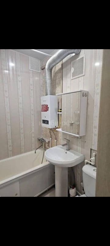 1к на Короленко 10