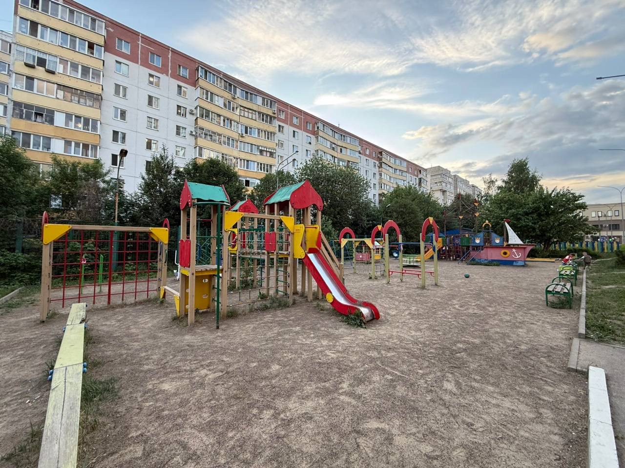 Евро 2к на Дубравной