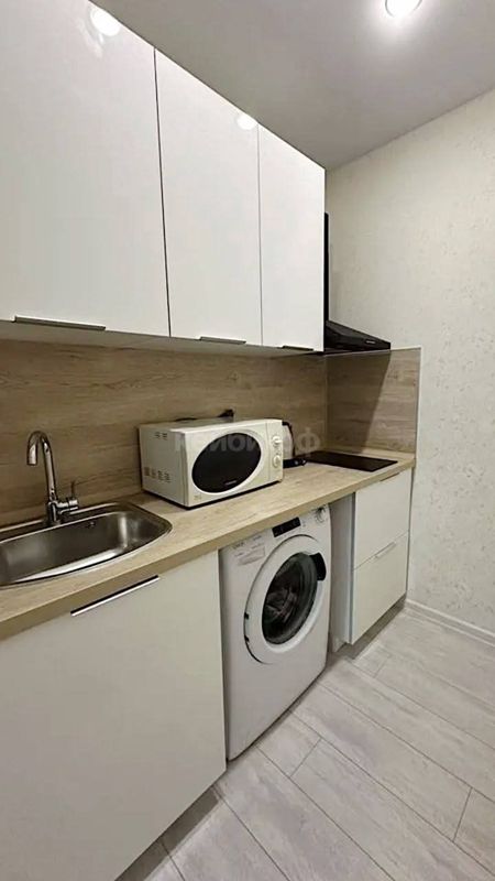 Студия Адоратского