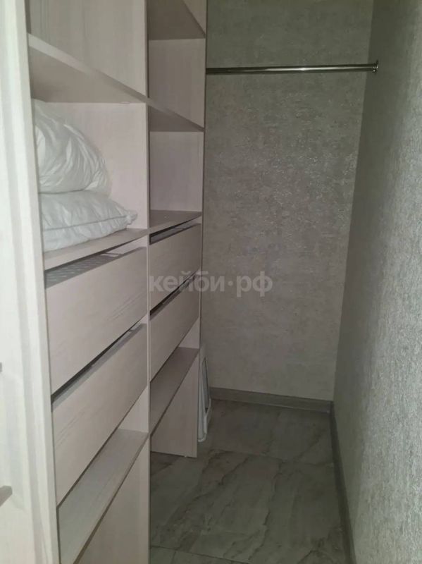2к Камала — миниатюра 6