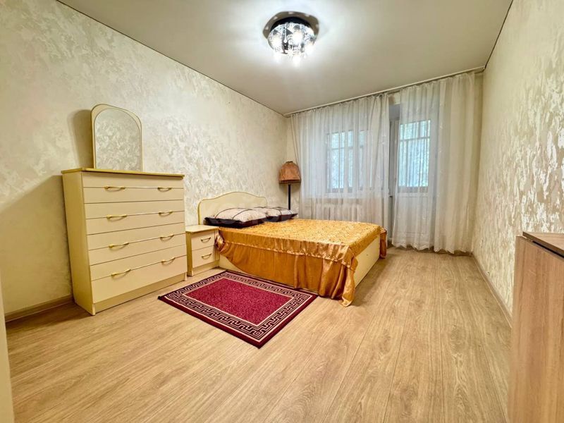 евро трехкомнатная на СЕРОВА — миниатюра 13