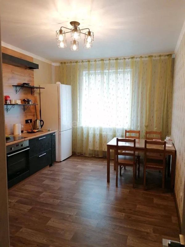 1к Аделя Кутуя — миниатюра 8