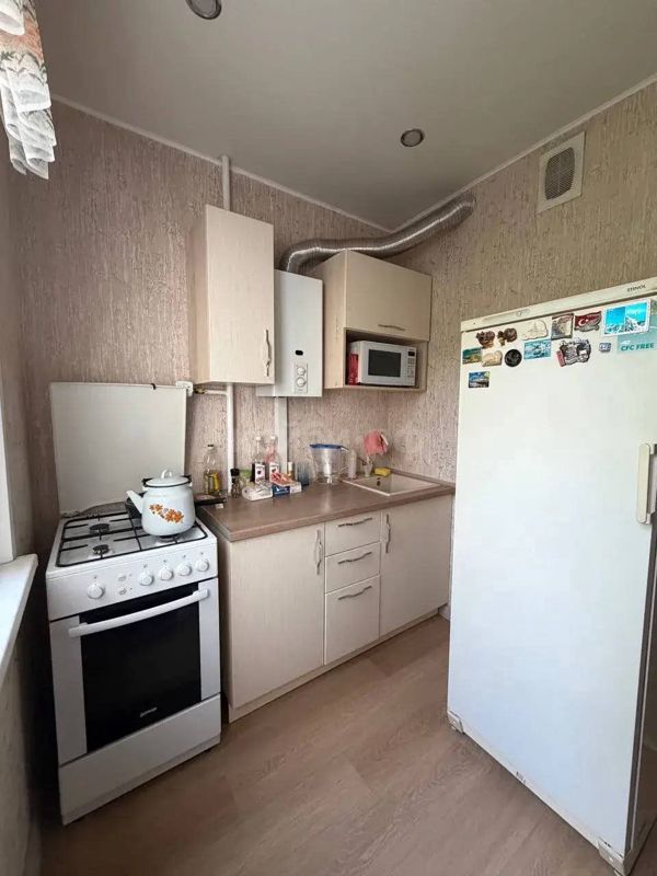 1к Амирхана — миниатюра 2